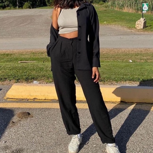 [ON HOLD] UNCLE STUDIOS Linen bloomers in black - Picture 4 of 5